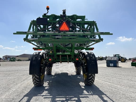 Image of John Deere R4045 equipment image 4