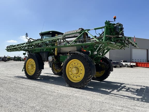 Image of John Deere R4045 equipment image 3