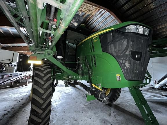 Image of John Deere R4045 equipment image 4