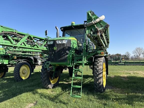 Image of John Deere R4045 equipment image 2