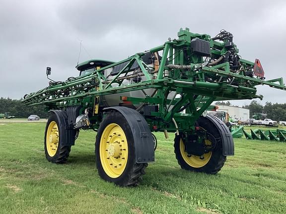 Image of John Deere R4045 equipment image 3