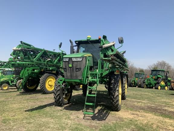 Image of John Deere R4045 equipment image 4