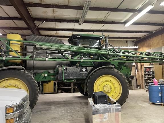 Image of John Deere R4045 equipment image 4