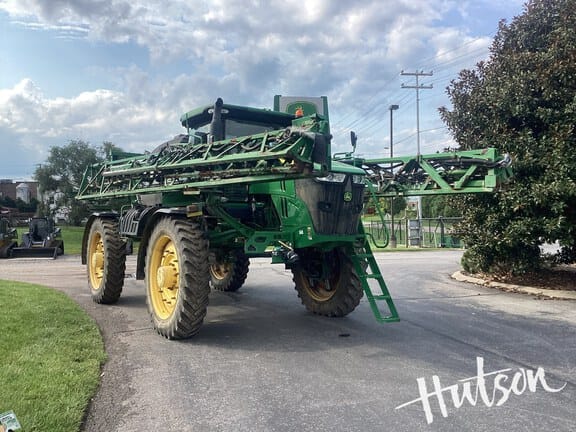 2016 John Deere R4045 Equipment Image0