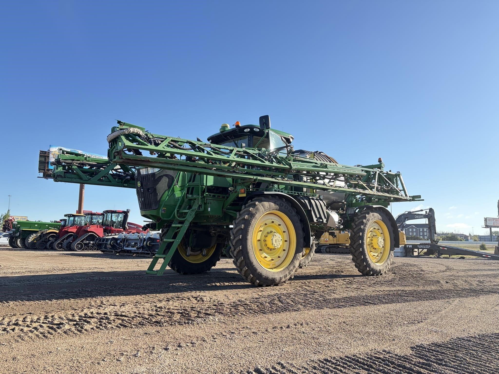 2016 John Deere R4045 Equipment Image0