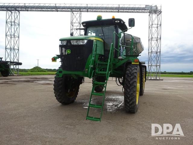 Image of John Deere R4045 equipment image 3