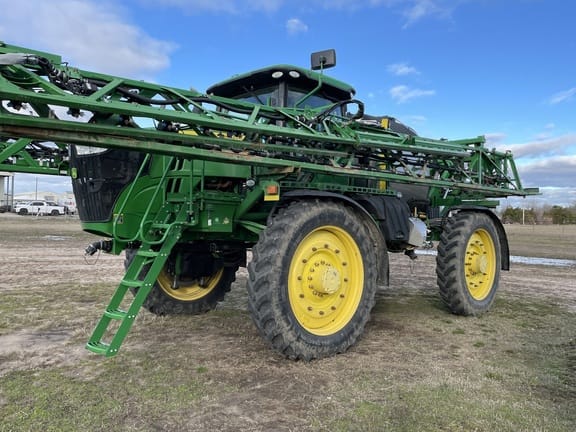 Main image John Deere R4045
