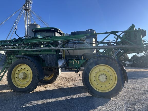 Main image John Deere R4045