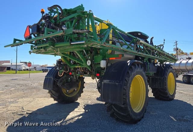 Image of John Deere R4045 equipment image 4