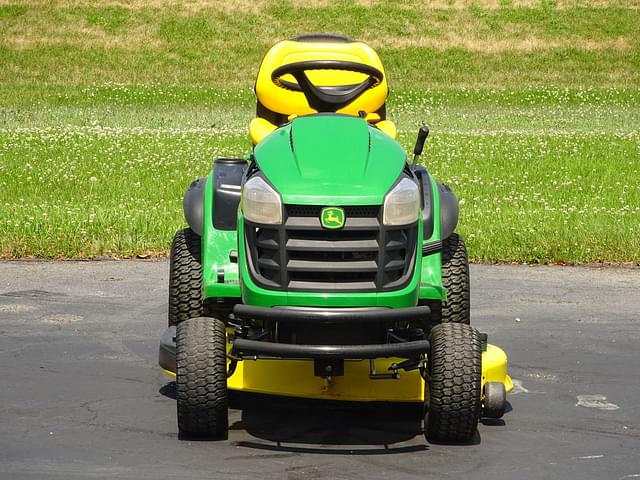 Image of John Deere S240 equipment image 2