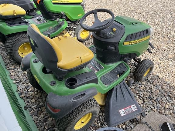 Image of John Deere S240 equipment image 4