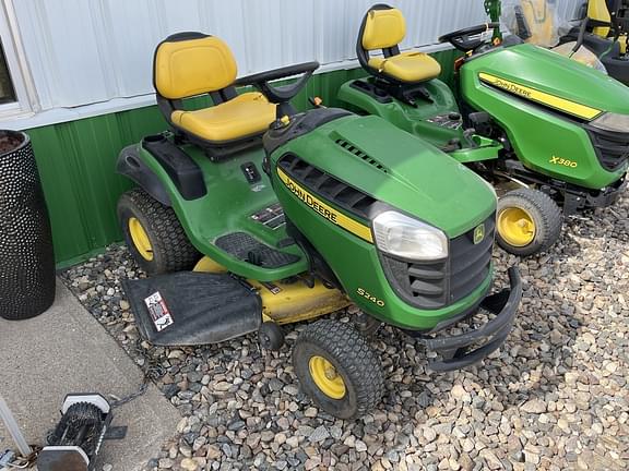 Image of John Deere S240 equipment image 2