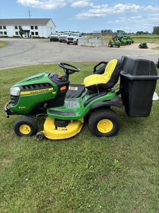 Image of John Deere S240 equipment image 3