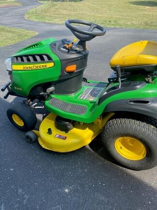Image of John Deere S240 equipment image 2