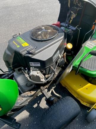 Image of John Deere S240 equipment image 4