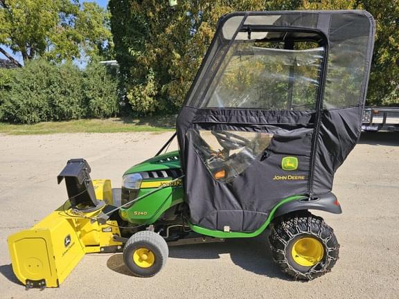 Image of John Deere S240 equipment image 1