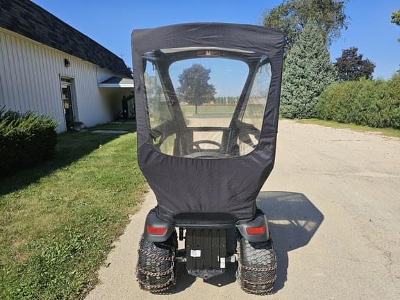 Image of John Deere S240 equipment image 3