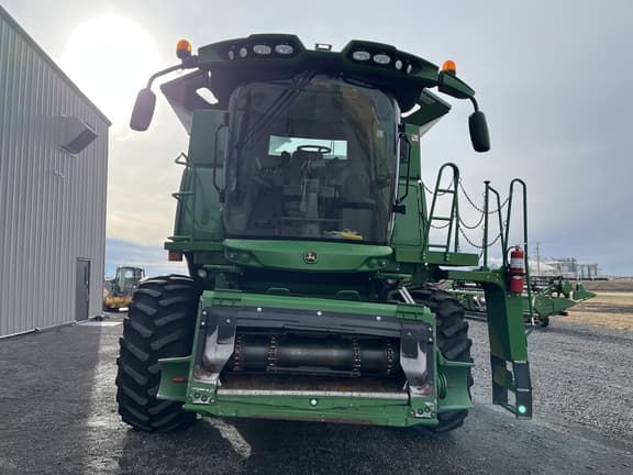 Image of John Deere S650 equipment image 1