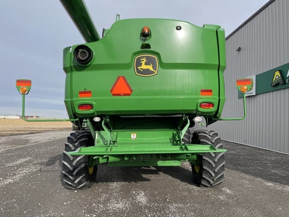 Image of John Deere S650 equipment image 4