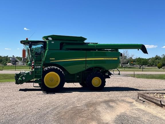 Image of John Deere S660 Primary image