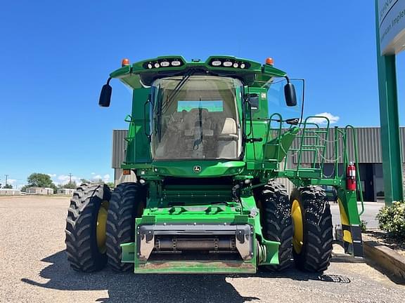 Image of John Deere S660 equipment image 4