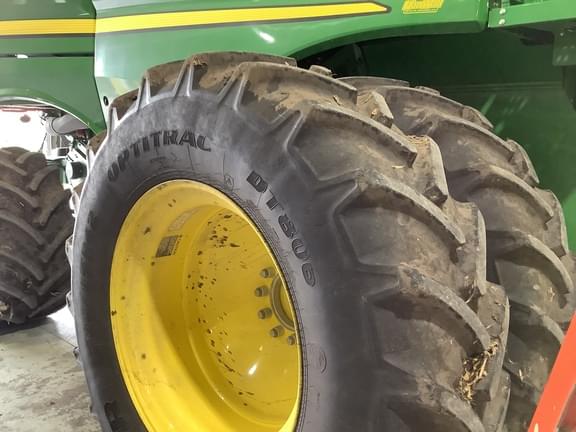 Image of John Deere S660 Image 1