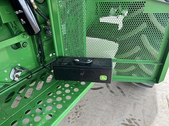 Main image John Deere S660 16