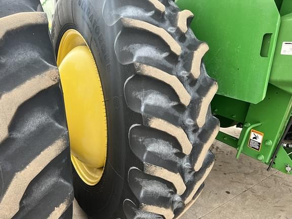 Main image John Deere S660 25