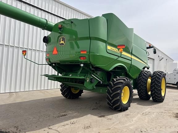 Main image John Deere S660 5