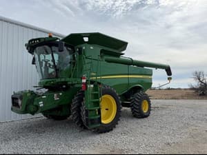 2016 John Deere S660 Image