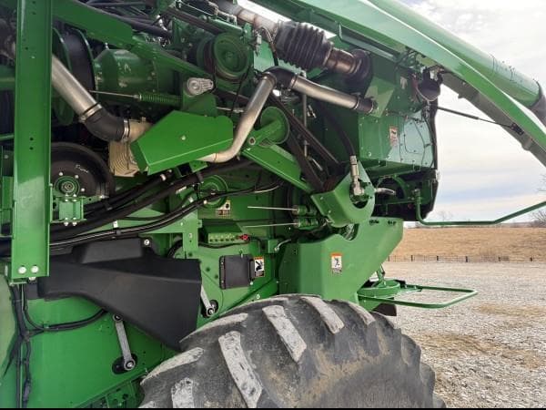 Image of John Deere S660 equipment image 3