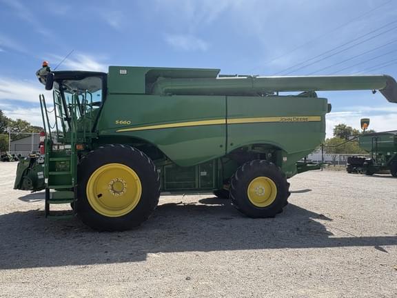 Image of John Deere S660 equipment image 3