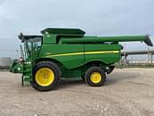 Thumbnail image John Deere S660 0