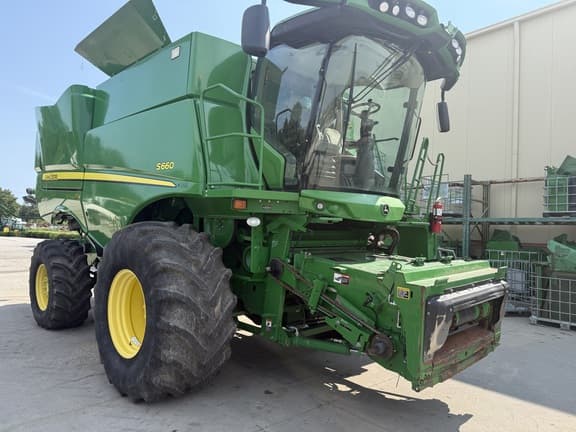 Image of John Deere S660 equipment image 2