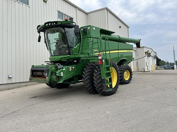 Image of John Deere S660 equipment image 1