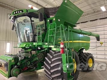 Main image John Deere S660