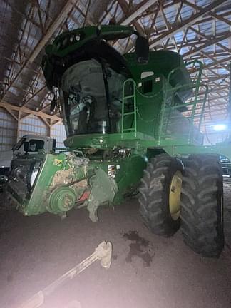 Image of John Deere S660 Primary image