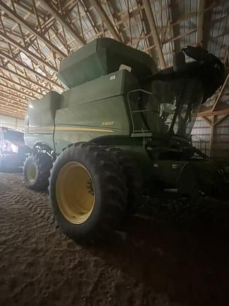 Image of John Deere S660 equipment image 2