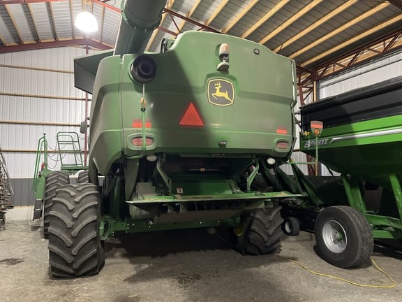 Main image John Deere S660