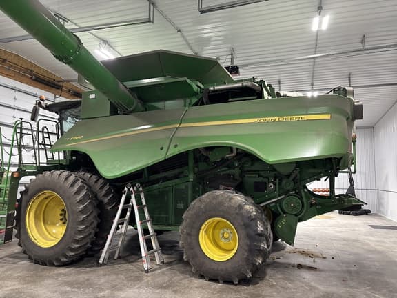 Image of John Deere S660 equipment image 3