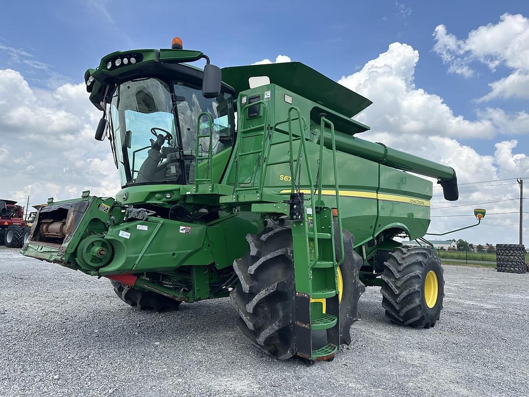 Image of John Deere S670 Primary image