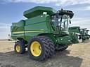 2016 John Deere S670 Image
