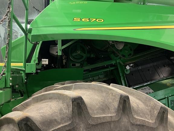 Image of John Deere S670 equipment image 4