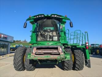 Image of John Deere S670 equipment image 3