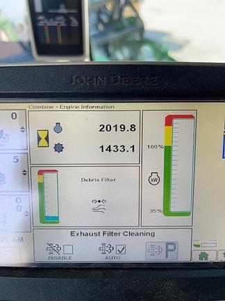 Image of John Deere S670 equipment image 3