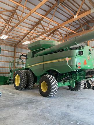 Image of John Deere S670 equipment image 4