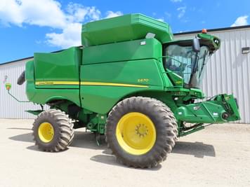 Main image John Deere S670