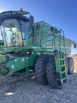 Image of John Deere S670 Image 0