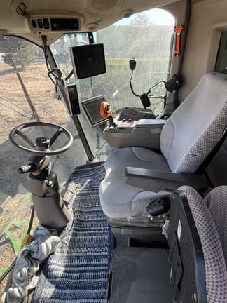 Image of John Deere S670 Image 1