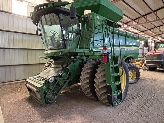 Image of John Deere S670 equipment image 4